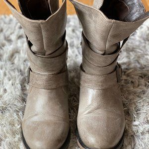 Steve Madden Brewzer Boots